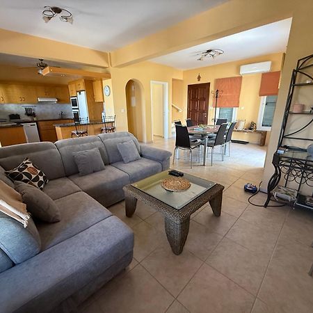 Sandy Beach Villa Polis Eksteriør billede